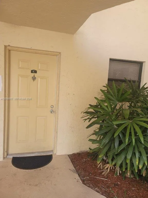 1522 LAKE CRYSTAL DR # C, West Palm Beach FL 33411