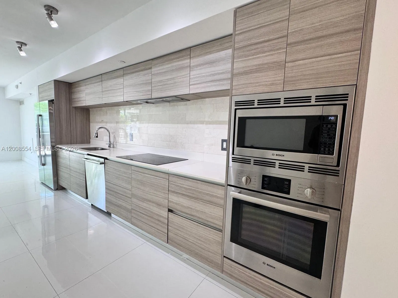 6620 Indian Creek Dr # 114, Miami FL 33141