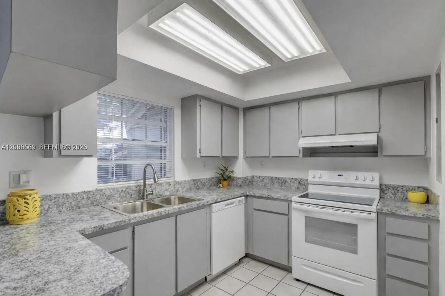 5122 SW 122nd Ter, Cooper City FL 33330