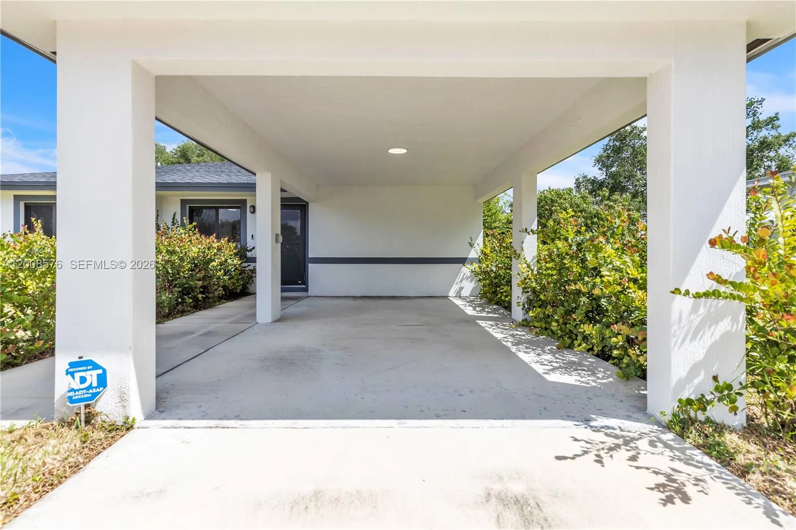 152 NW 18 St, Homestead FL 33030