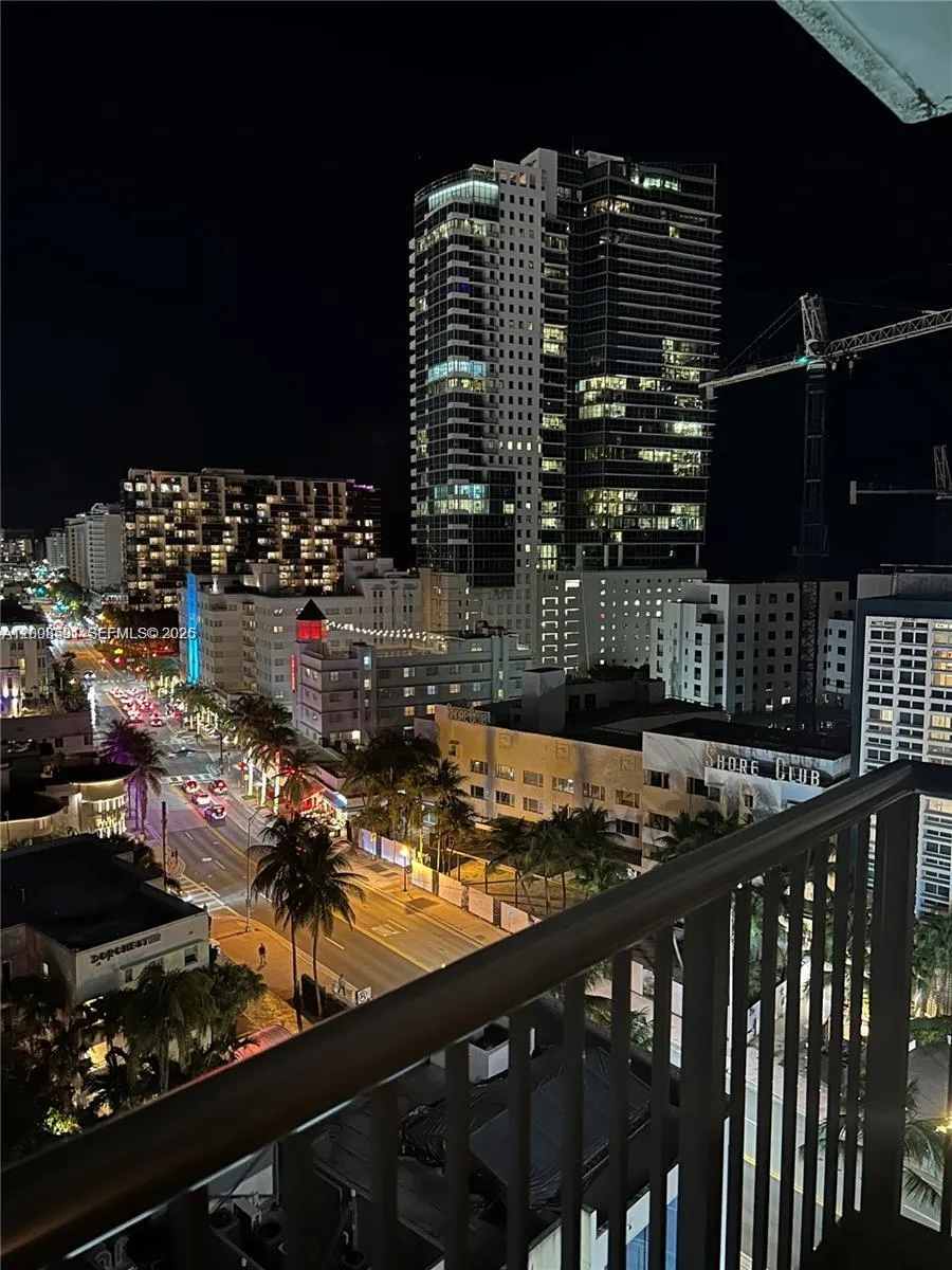 1800 Collins Ave # 15B, Miami Beach FL 33139