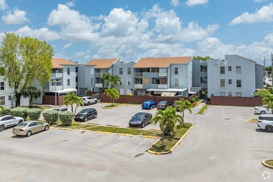 6095 W 18th Ave # S219, Hialeah FL 33012