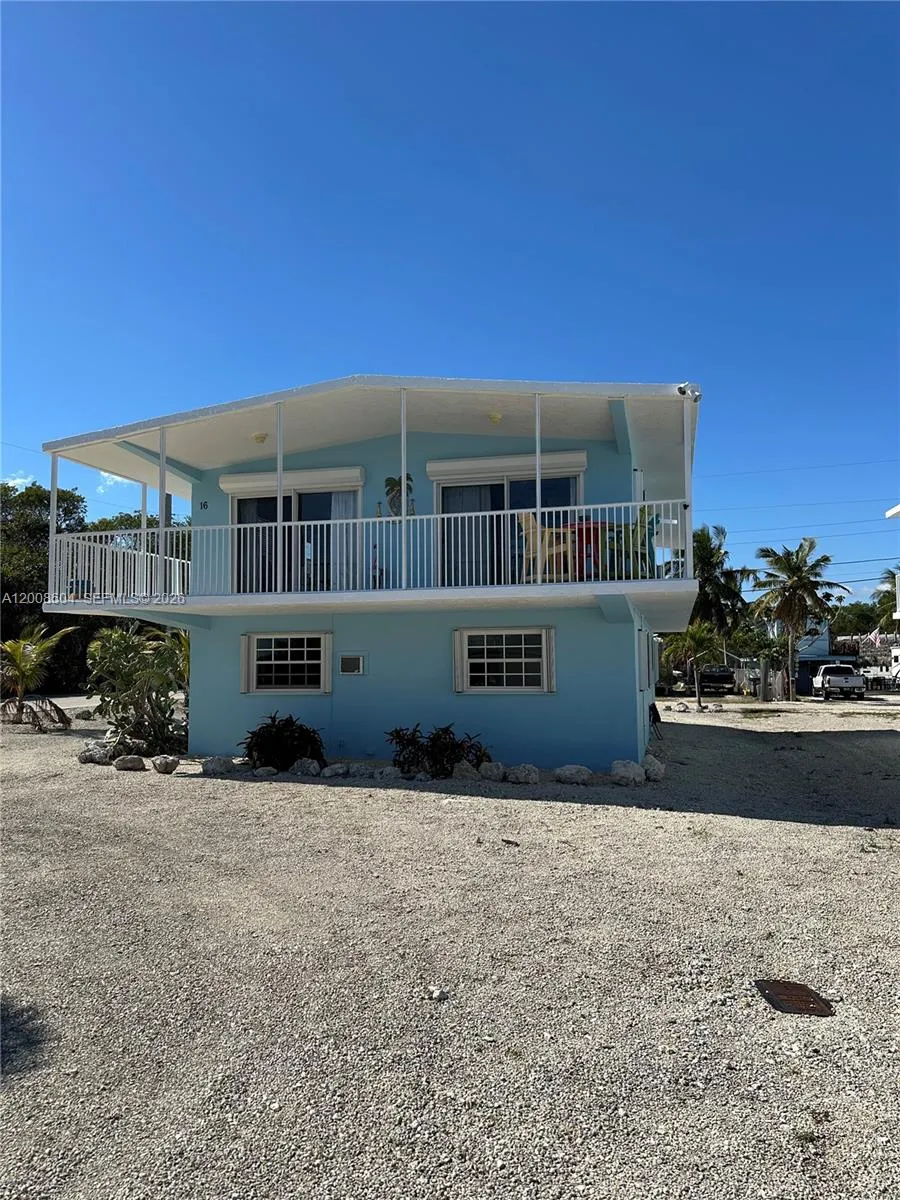 16 Shoreland Dr, Key Largo FL 33037