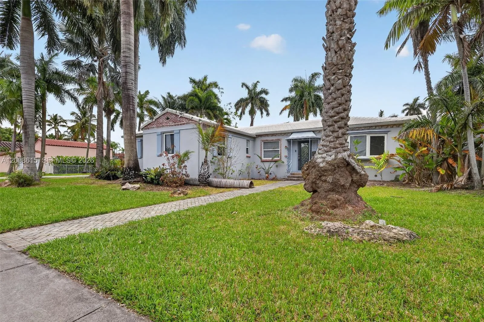 900 Tyler St, Hollywood FL 33019