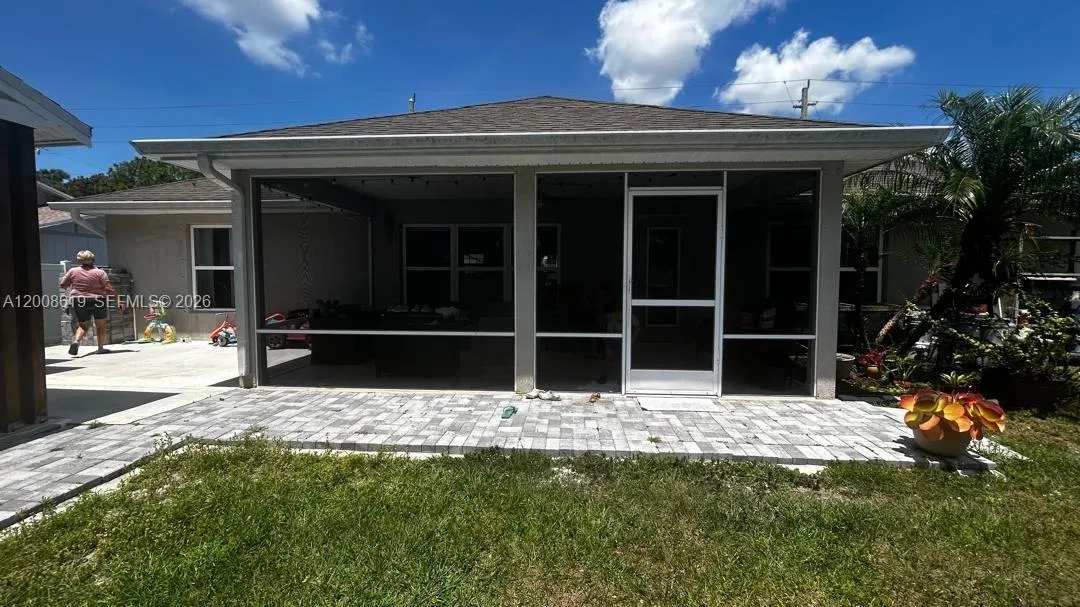 180 SW Voltair Ter, Port St. Lucie FL 34984