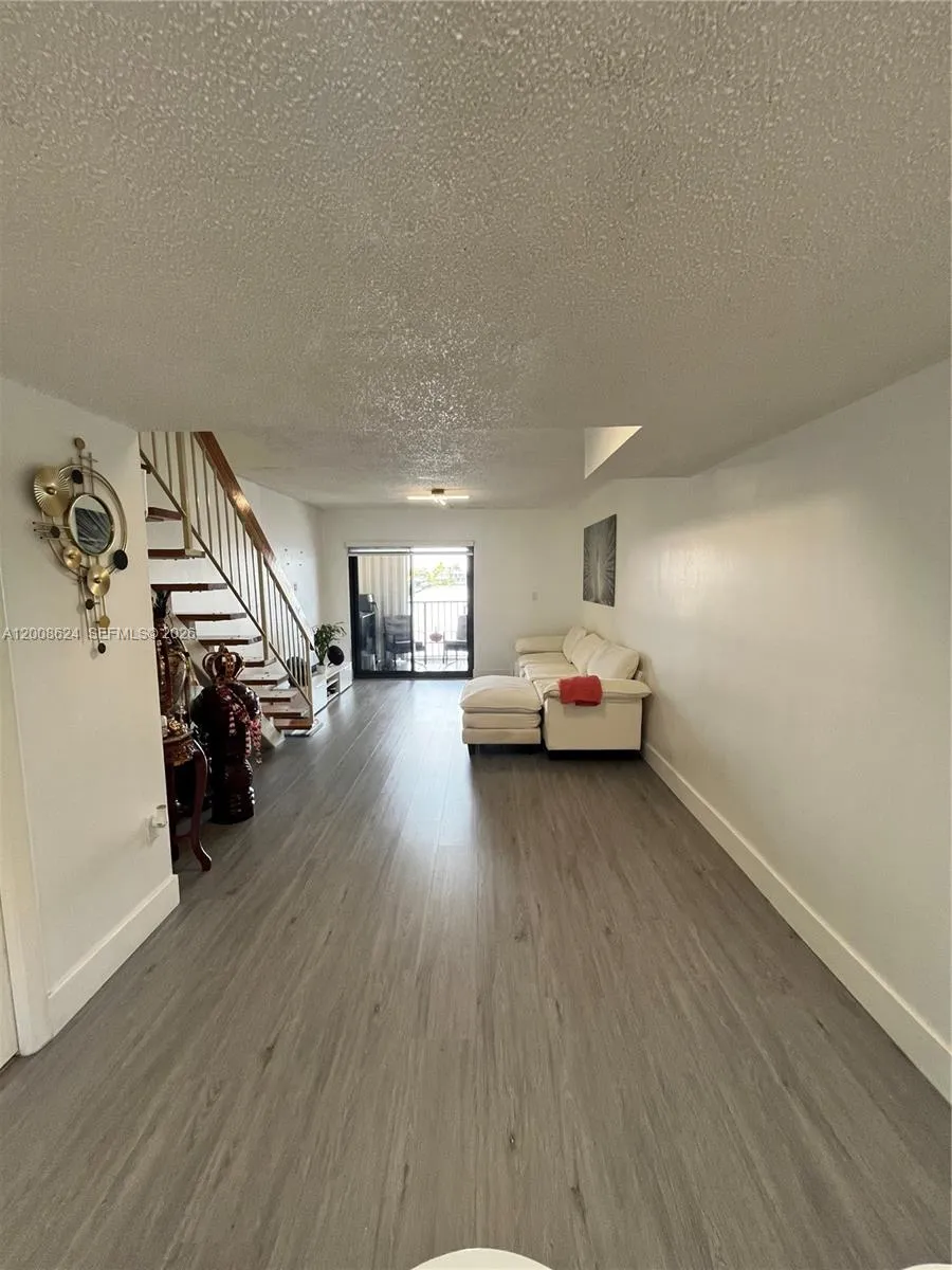 5580 W 26th Ct # 204, Hialeah FL 33016
