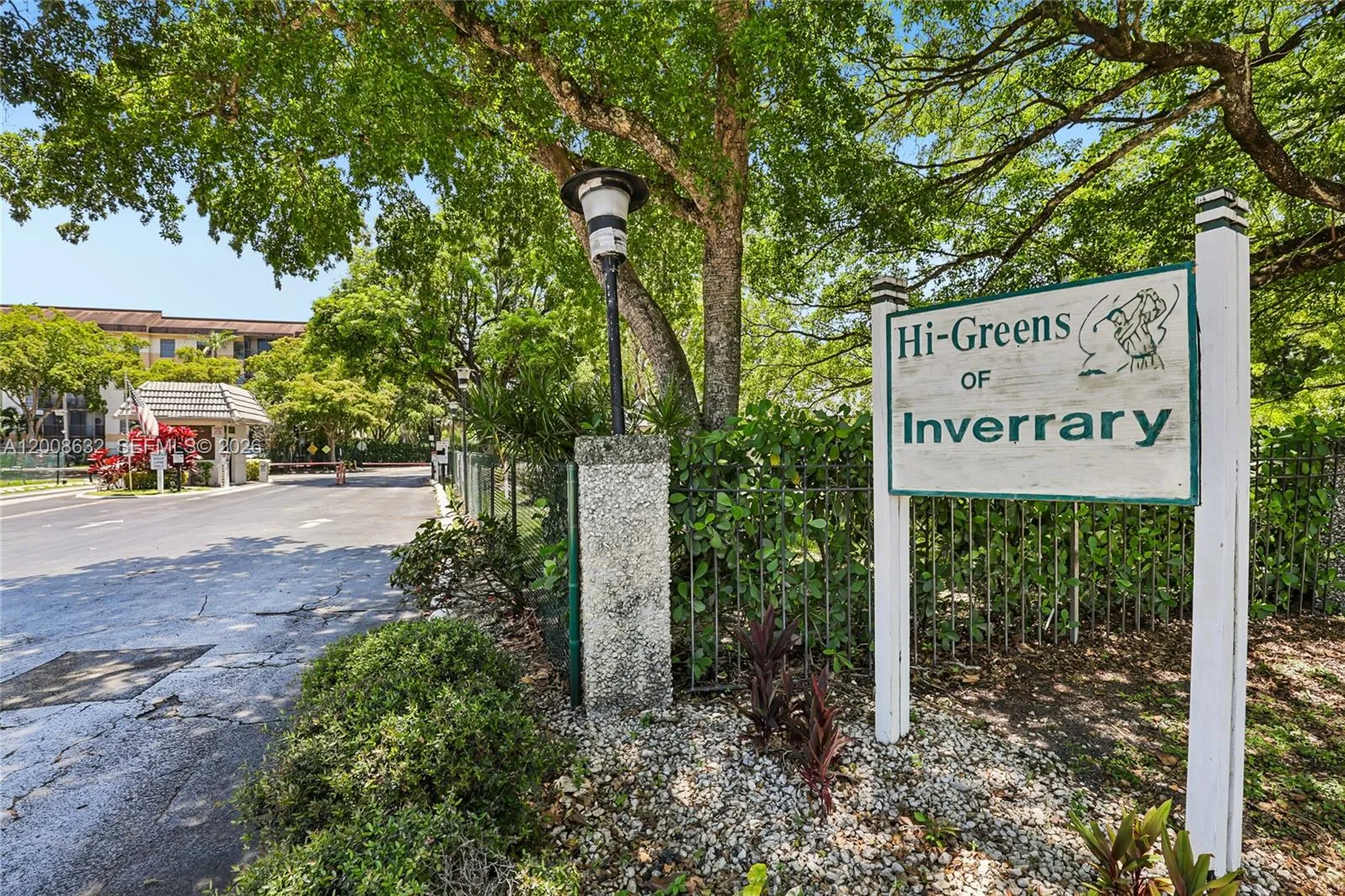 5900 NW 44th St # 312, Lauderhill FL 33319