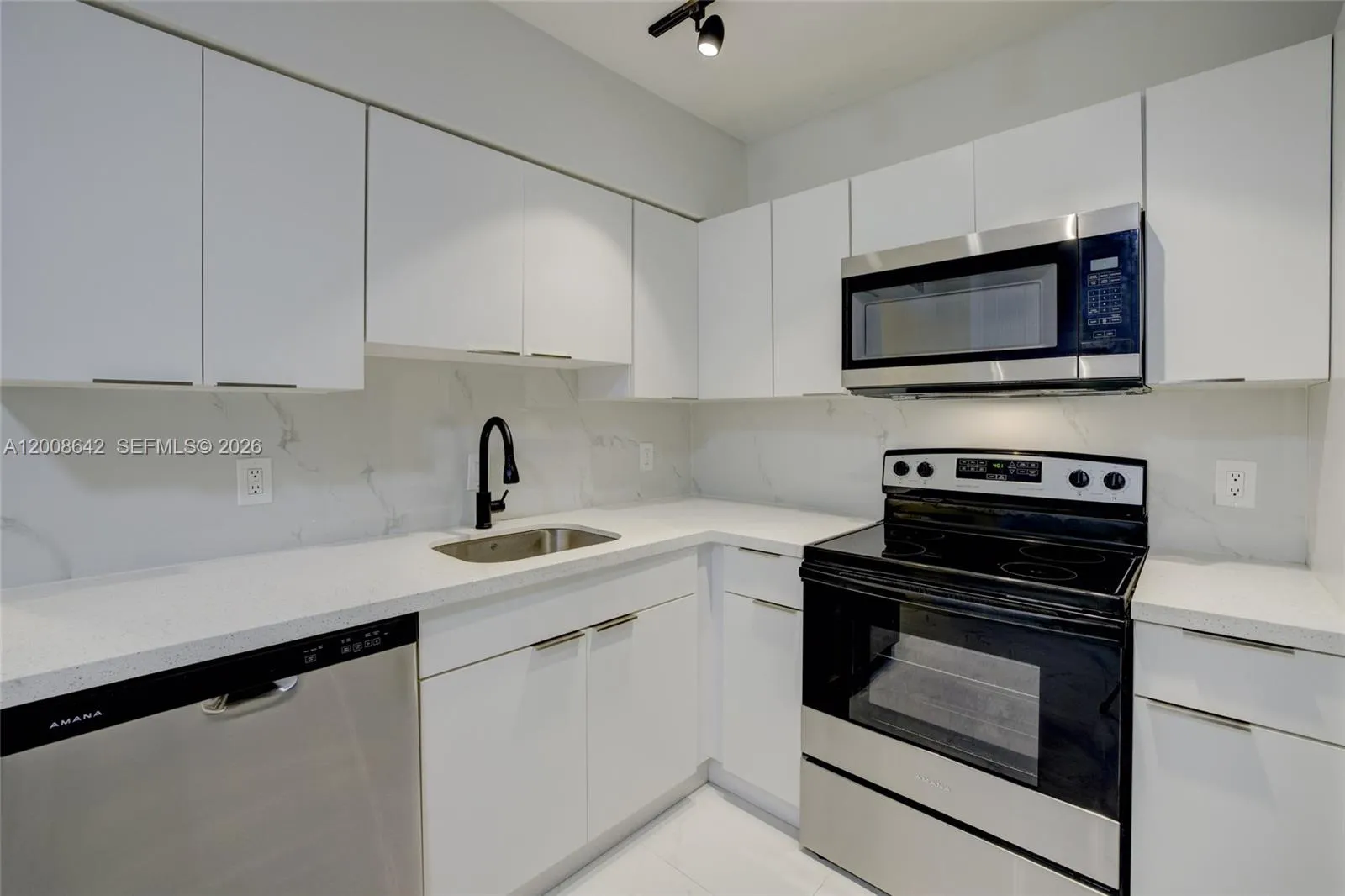 1740 Funston ST # 3, Hollywood FL 33020