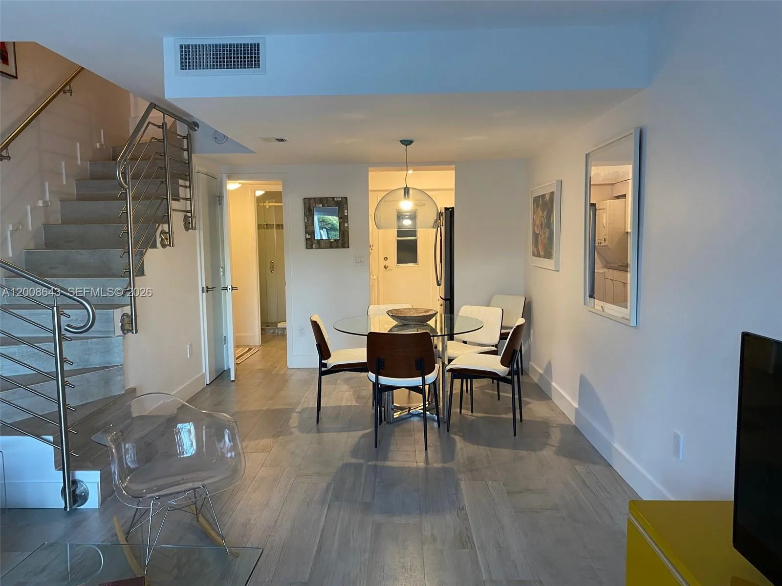 881 Ocean Dr, Key Biscayne FL 33149