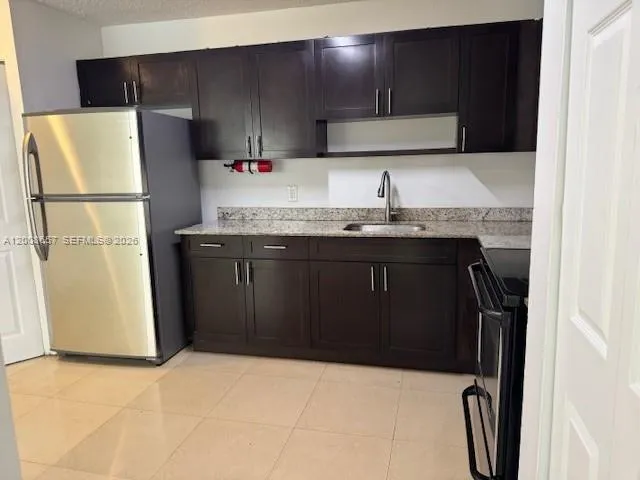 5323 NW 24th St # 118, Lauderhill FL 33313