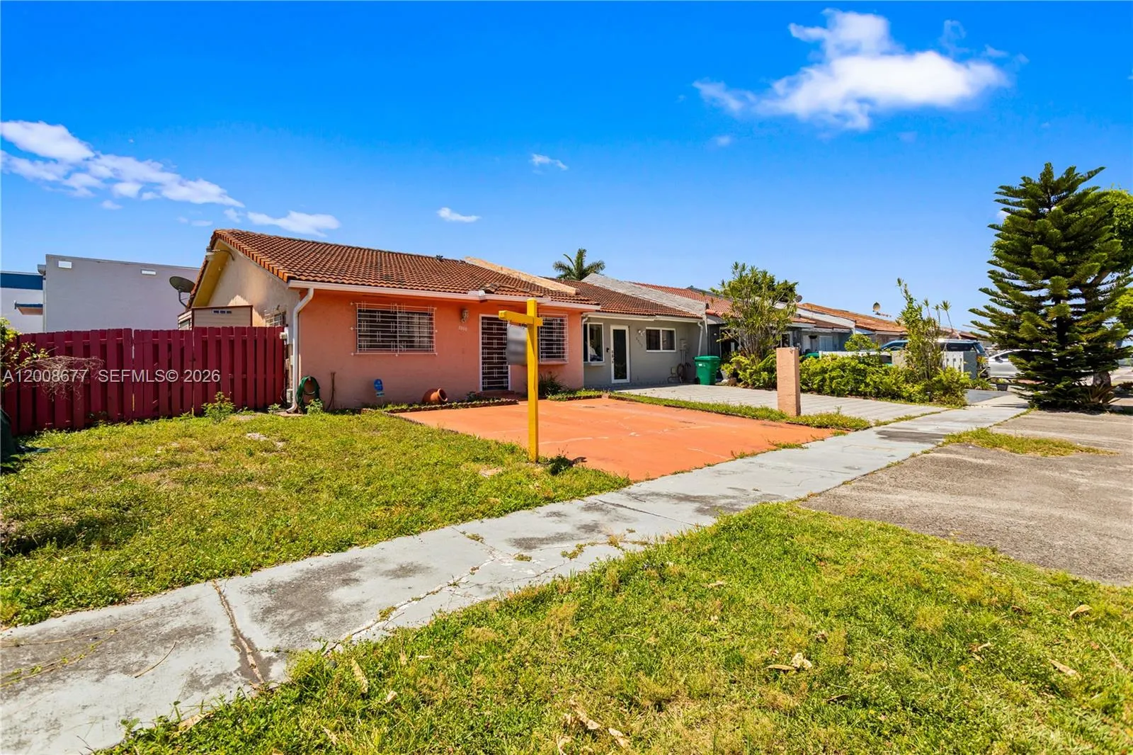 8800 NW 118th St, Hialeah Gardens FL 33018