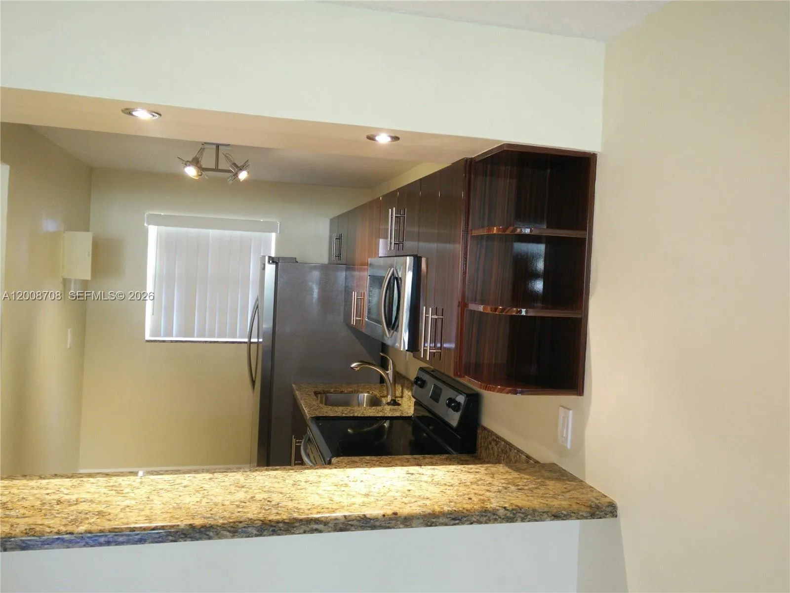 3285 Foxcroft Rd # E107, Miramar FL 33025