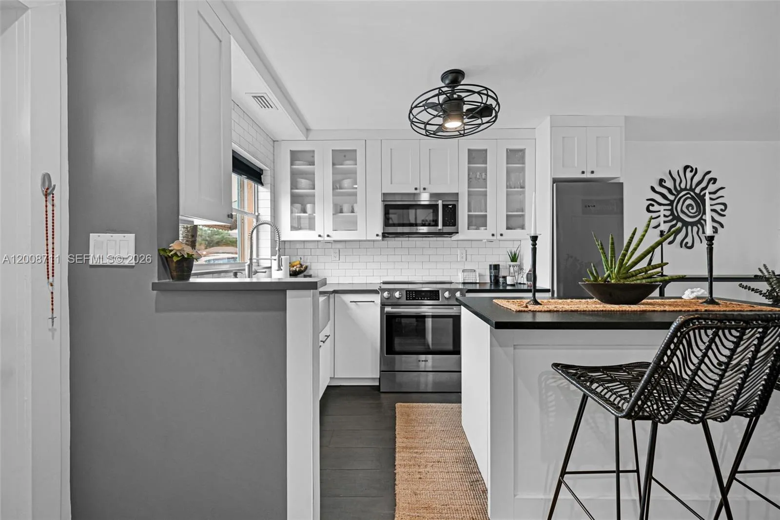 450 SE 7th St # 210, Dania Beach FL 33004