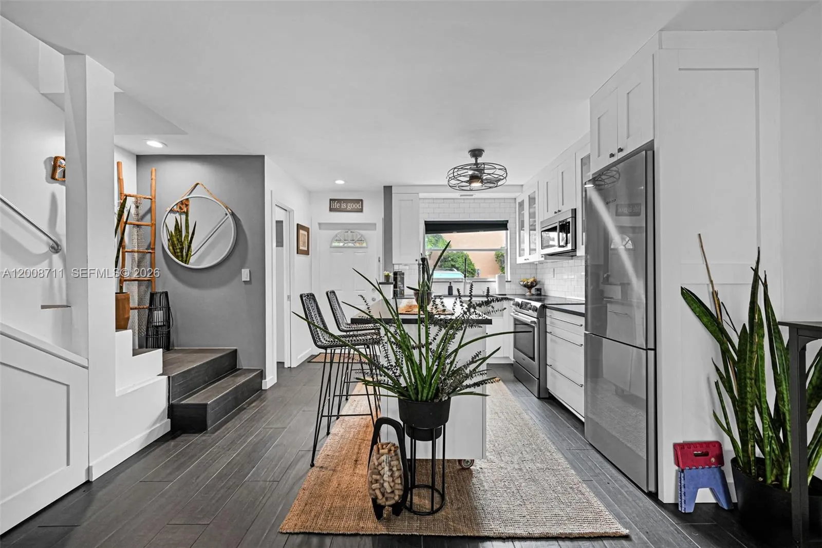 450 SE 7th St # 210, Dania Beach FL 33004