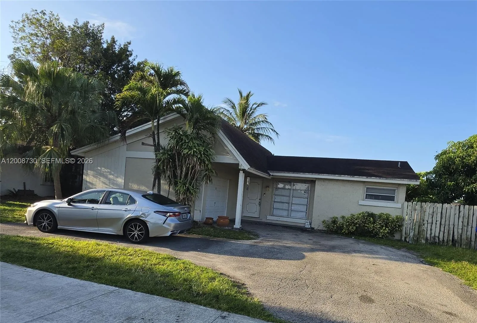 3 bedroom 2 bath for sale at 8720 Johnson St, Pembroke Pines FL 33024