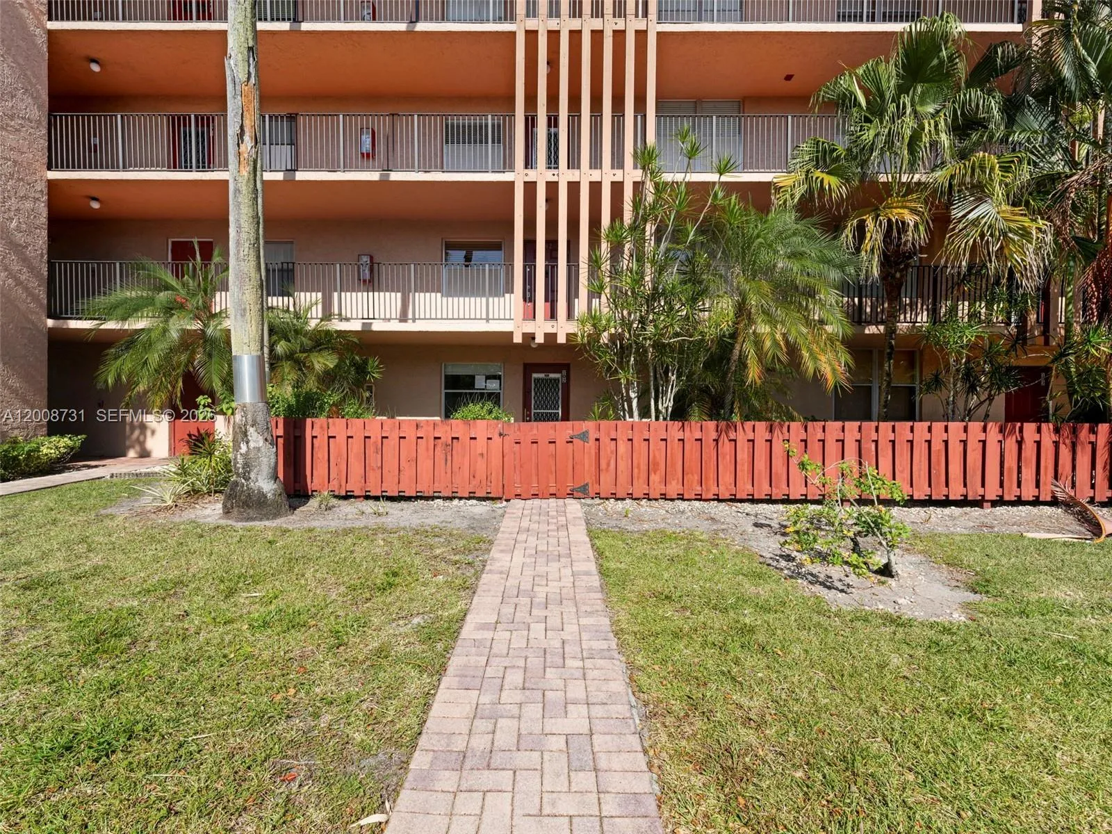 480 NW 76th Ave # 102, Margate FL 33063