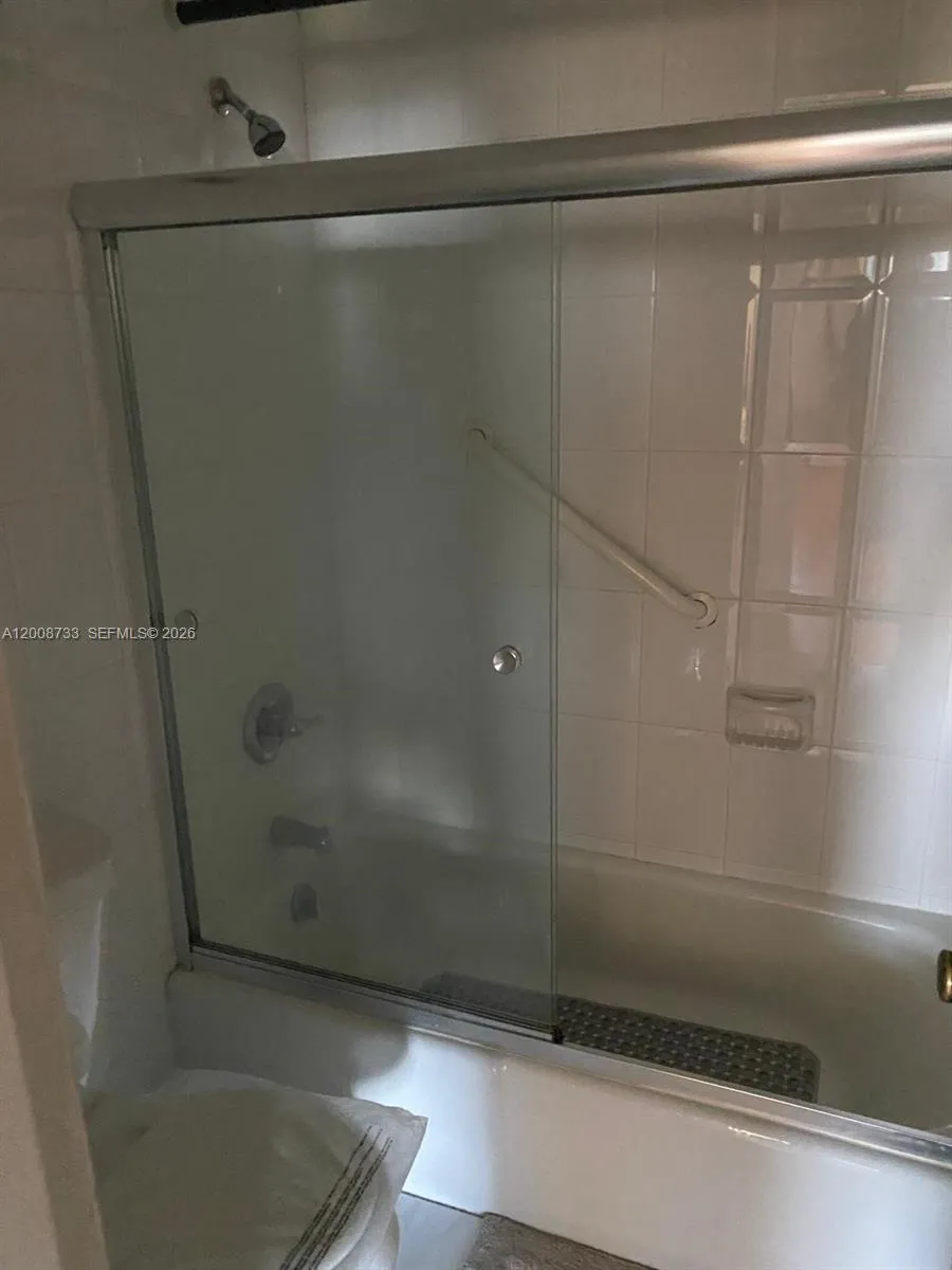 2899 Collins Ave # 1746, Miami Beach FL 33140