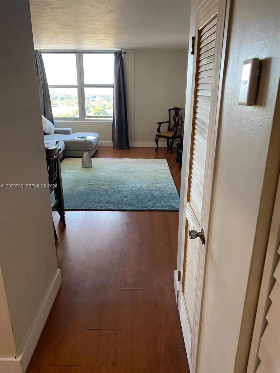 2899 Collins Ave # 1746, Miami Beach FL 33140