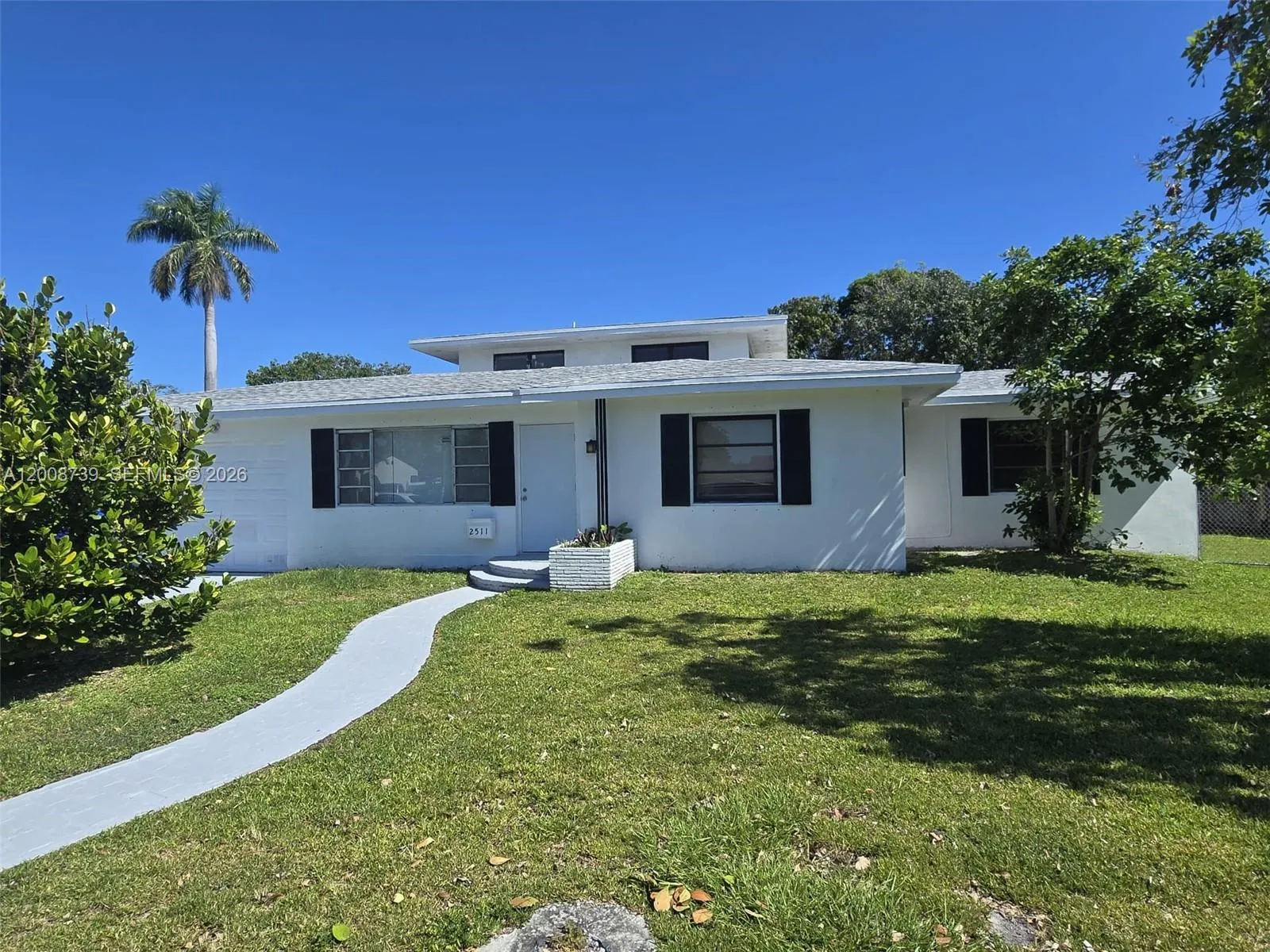 2511 Plunkett St, Hollywood FL 33020