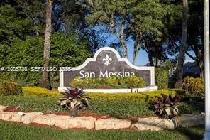 2 bedroom 1 bath for sale at 1919 Madeira Dr # 4, Weston FL 33327