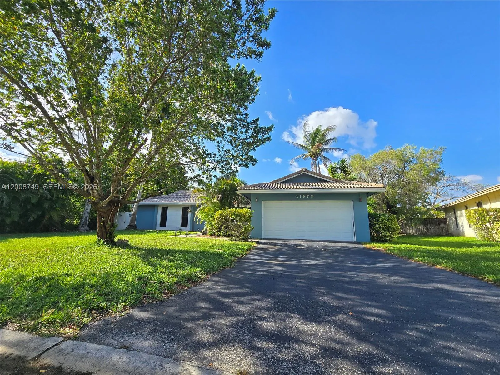 11578 NW 39th Pl, Coral Springs FL 33065