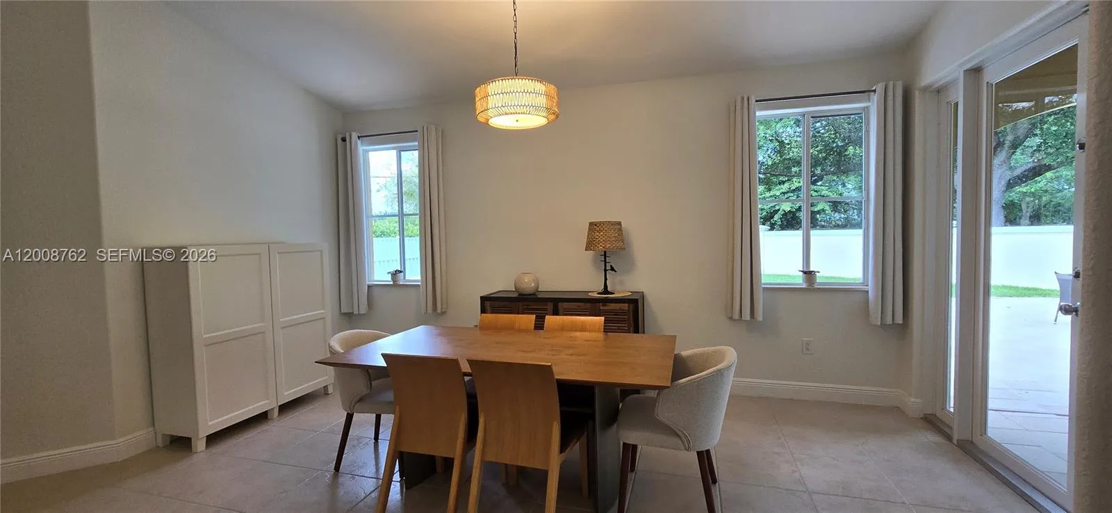 2823 Poinciana Cir, Cooper City FL 33026