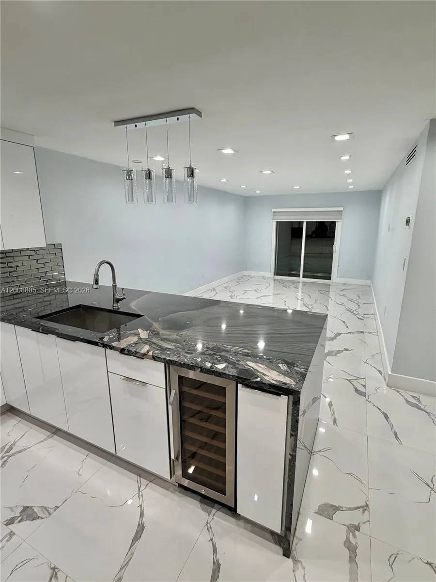 1100 W 35th St # 4, Hialeah FL 33012