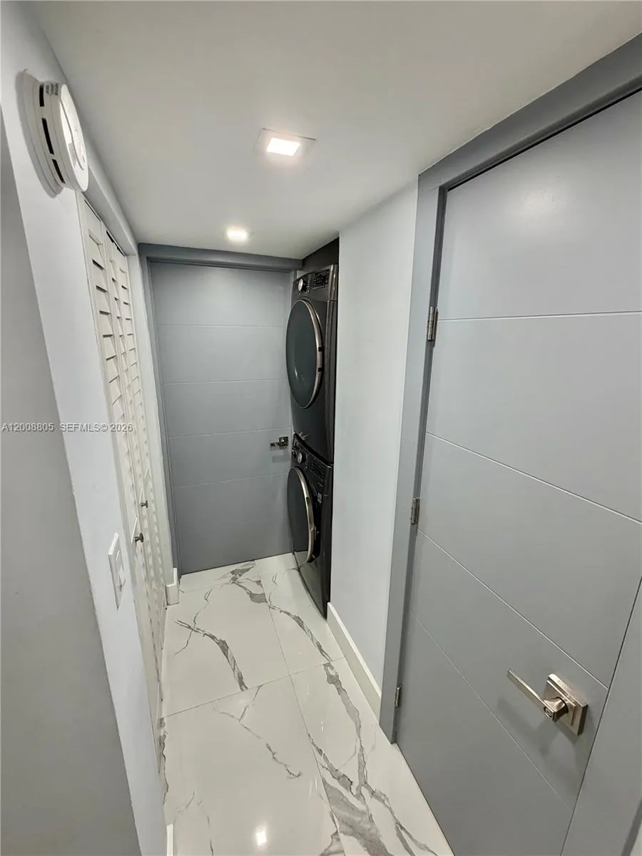 1100 W 35th St # 4, Hialeah FL 33012