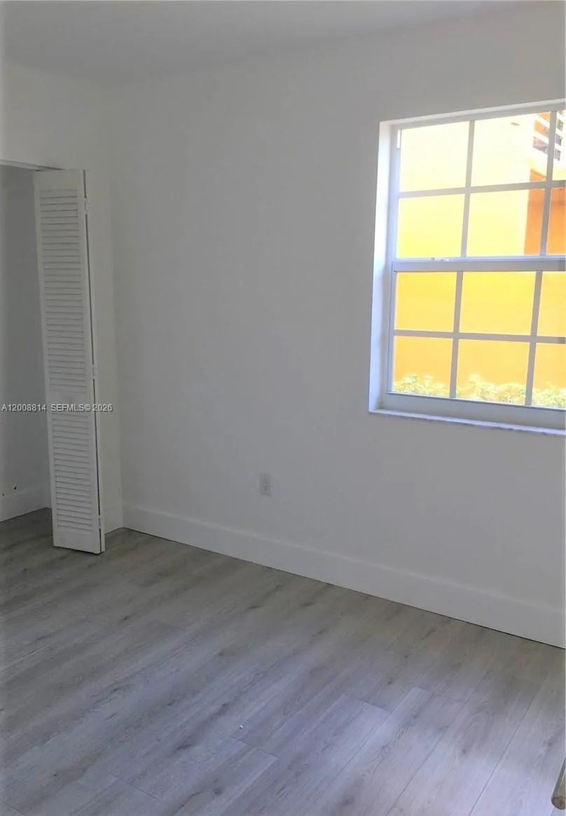 9711 Fontainebleau Blvd # D101, Miami FL 33172