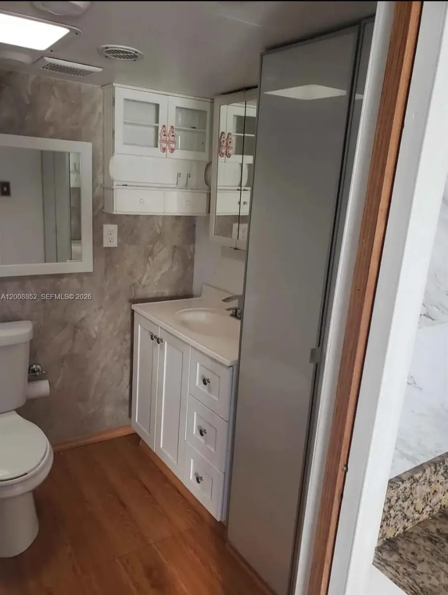 1085 NW 185th Ter, Miami Gardens FL 33169