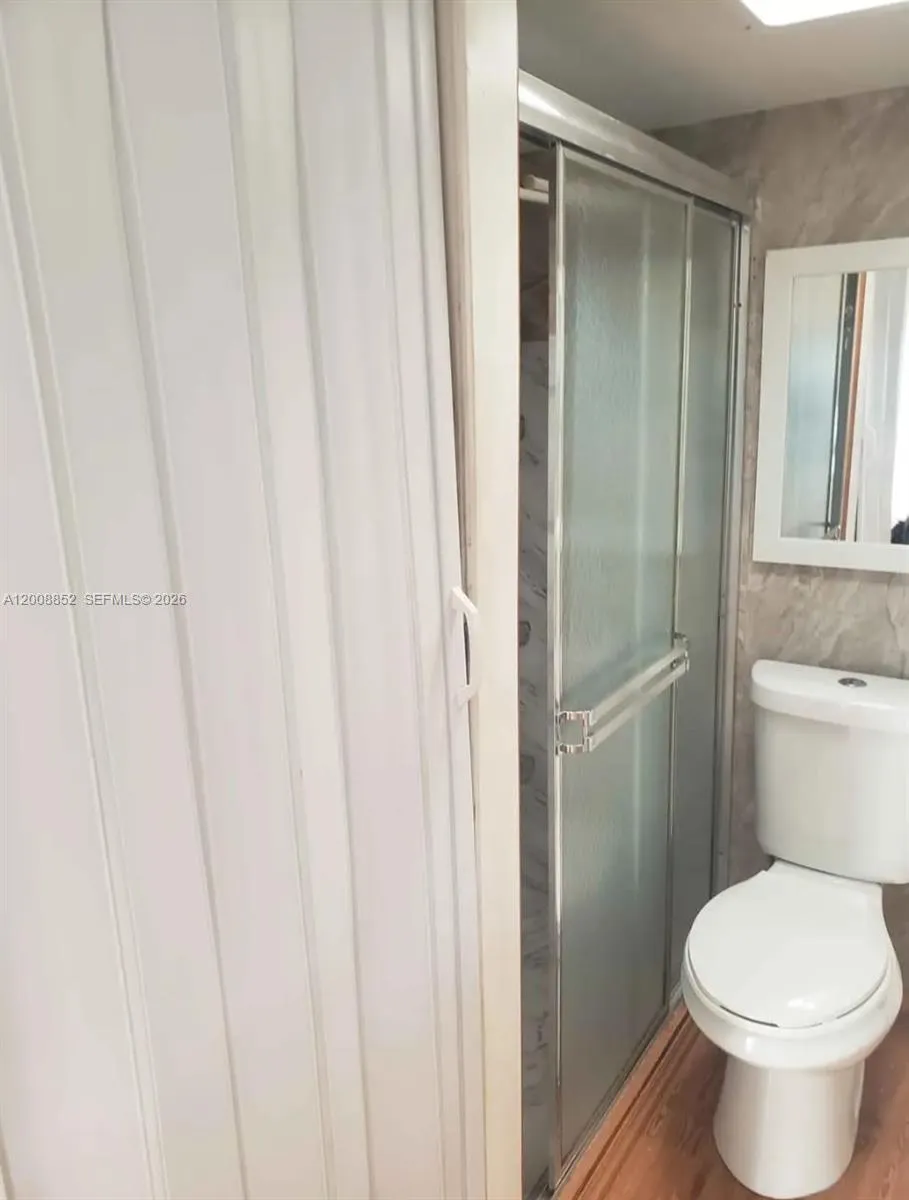 1085 NW 185th Ter, Miami Gardens FL 33169