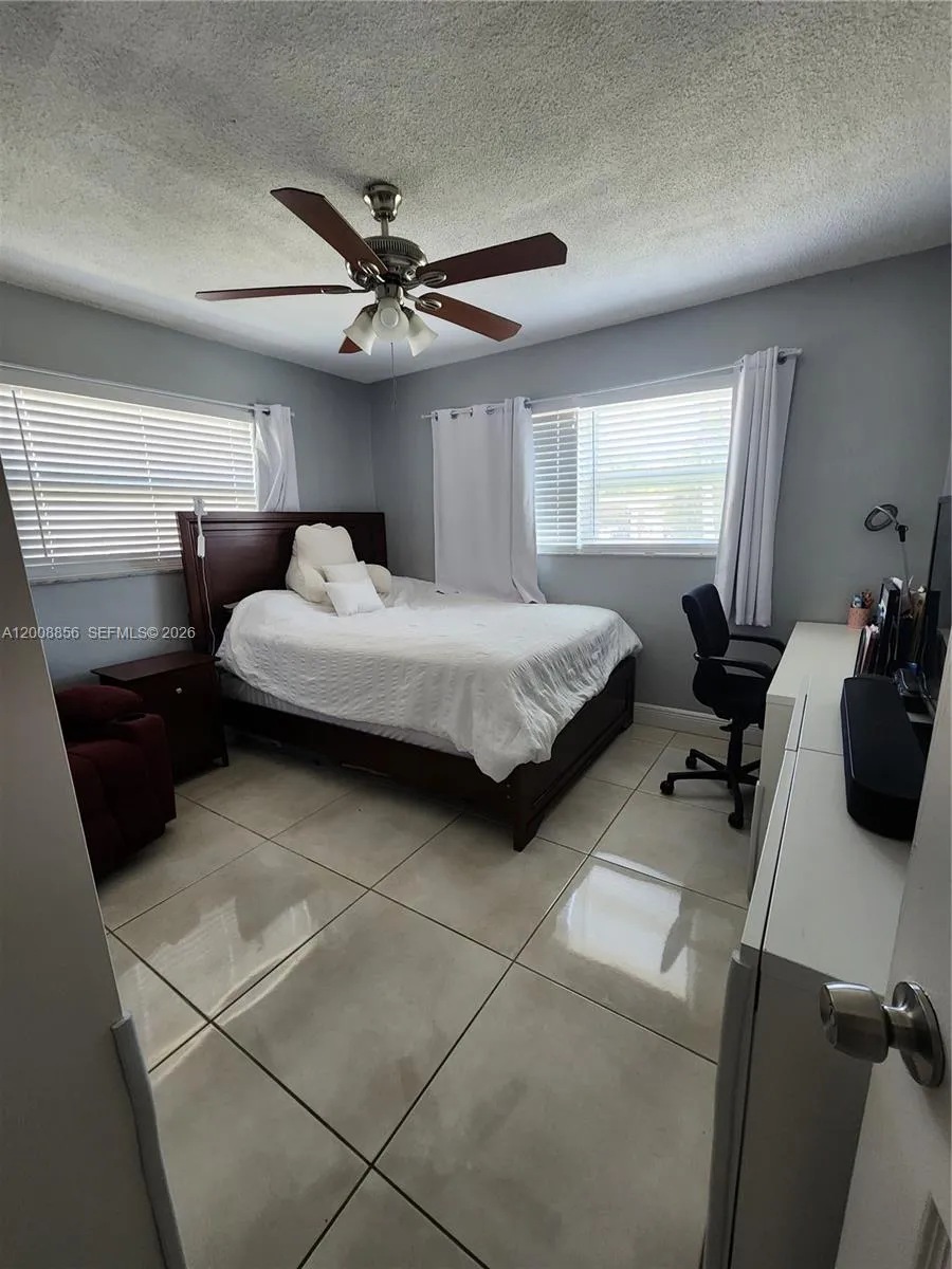 3381 NW 33rd Ct, Lauderdale Lakes FL 33309