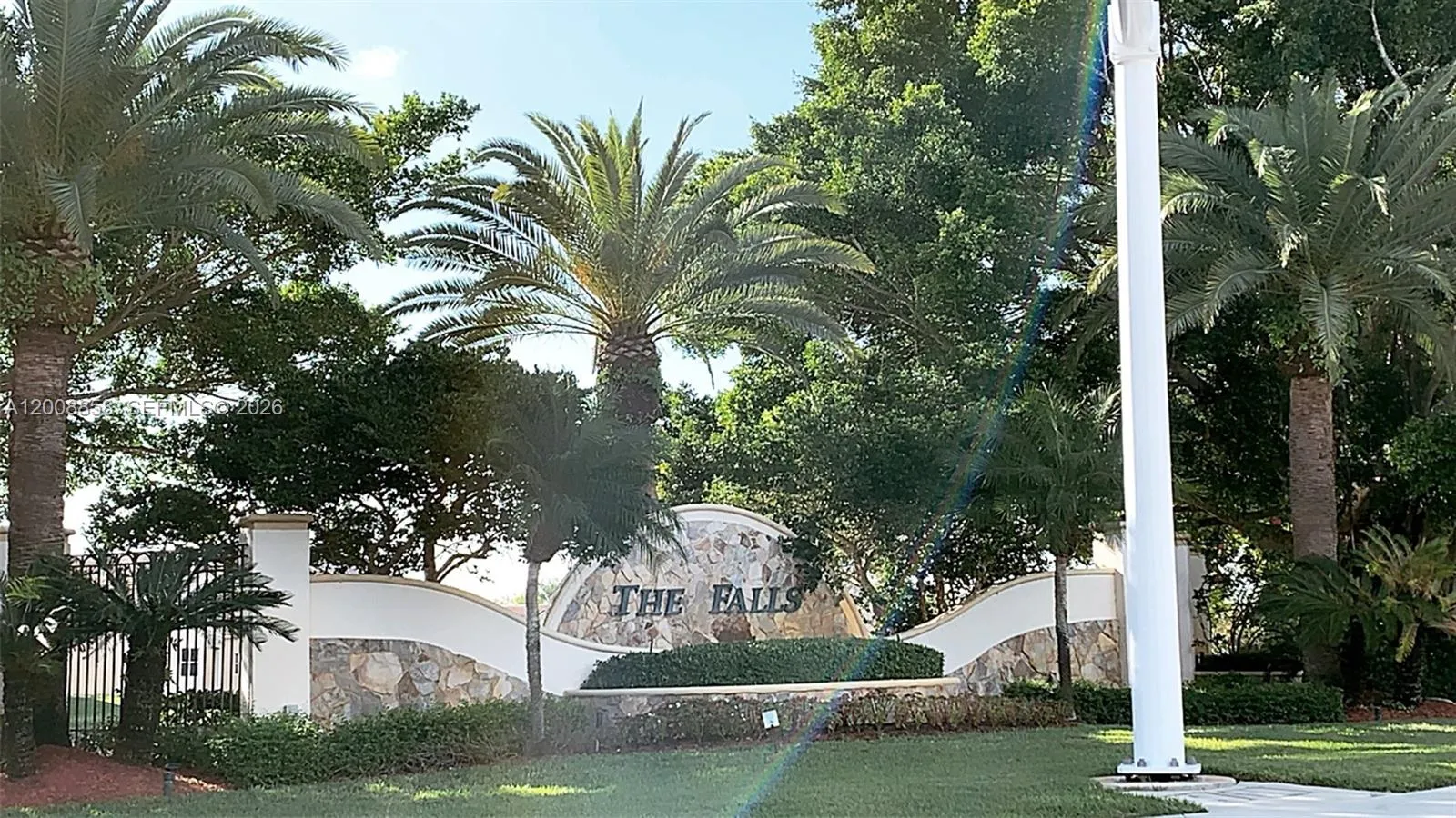 756 Sand Creek Cir, Weston FL 33327