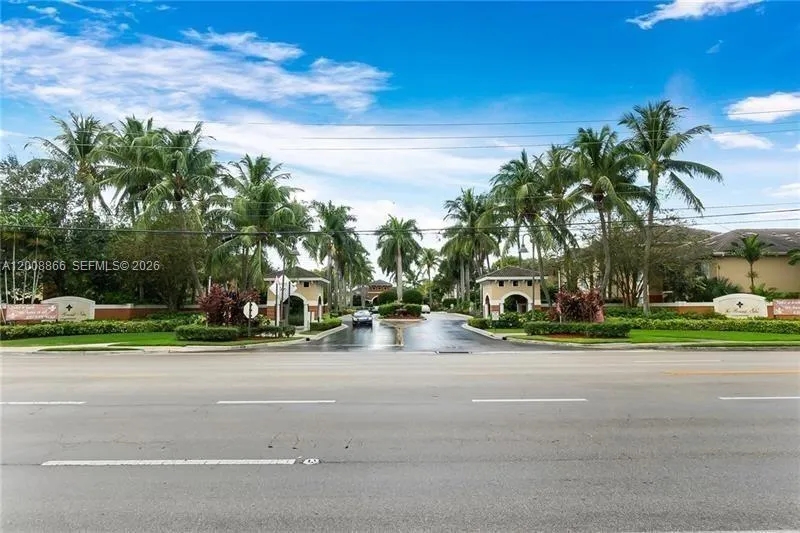4197 N Haverhill Rd # 213, West Palm Beach FL 33417