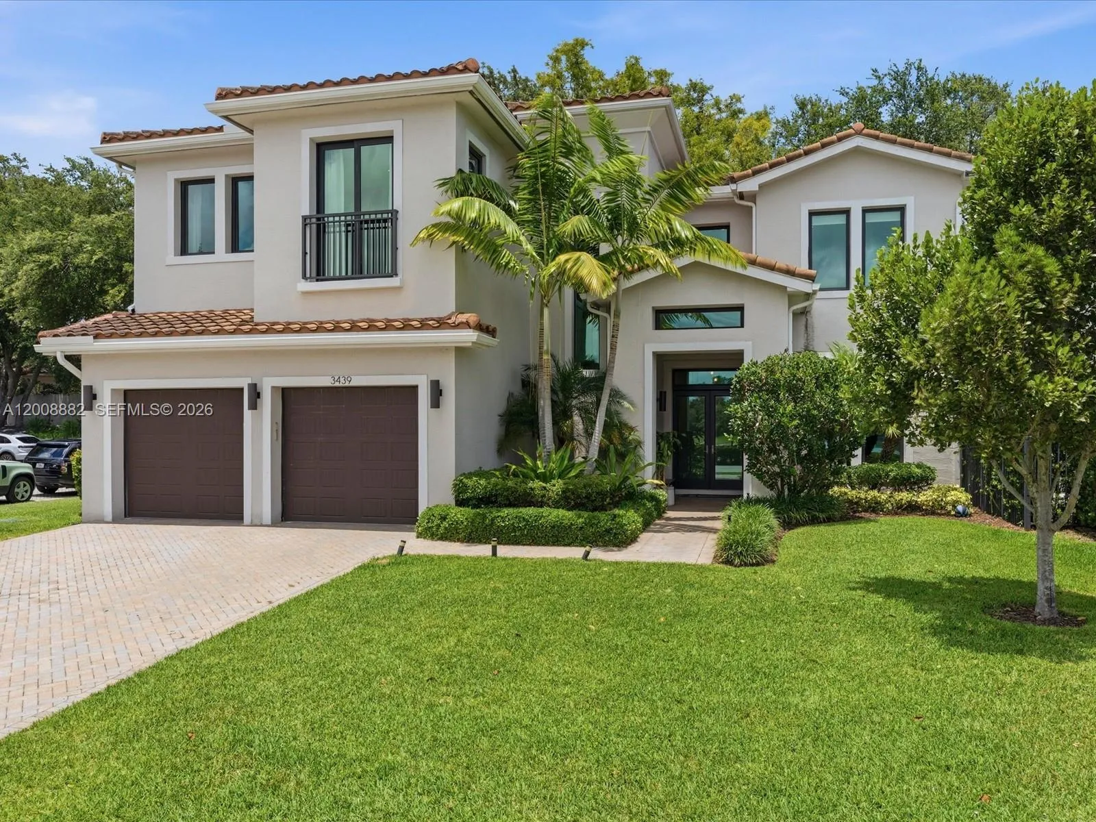 5 bedroom 4 bath for sale at 3439 N Brookfield Cir N, Hollywood FL 33312