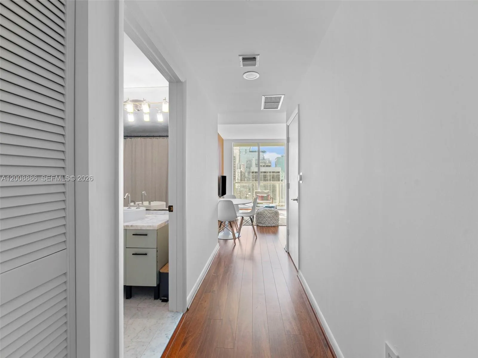 244 Biscayne Blvd # 3105, Miami FL 33132