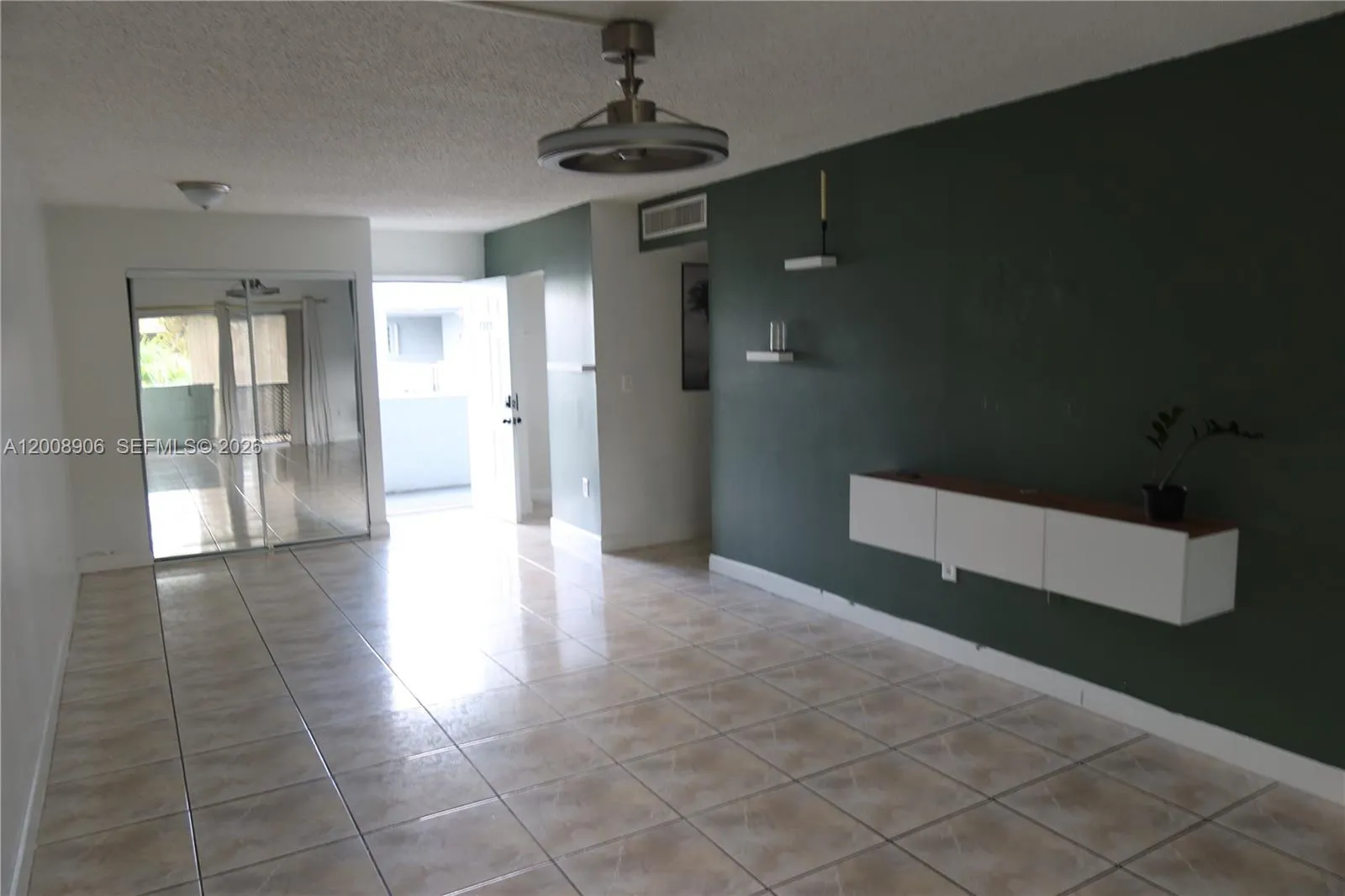 1725 W 60th St # F330, Hialeah FL 33012