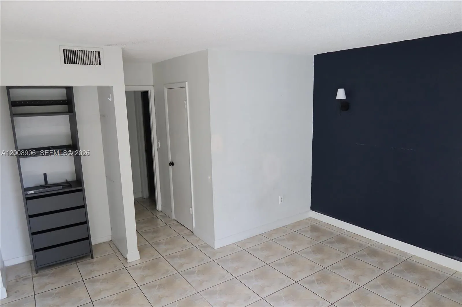 1725 W 60th St # F330, Hialeah FL 33012