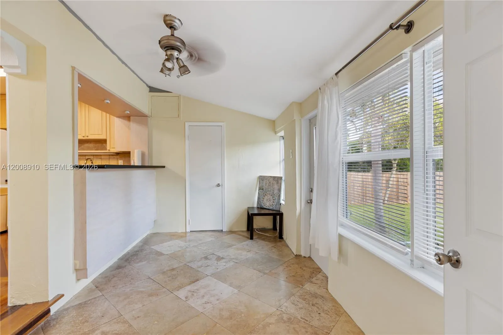 1422 Wiley St, Hollywood FL 33020