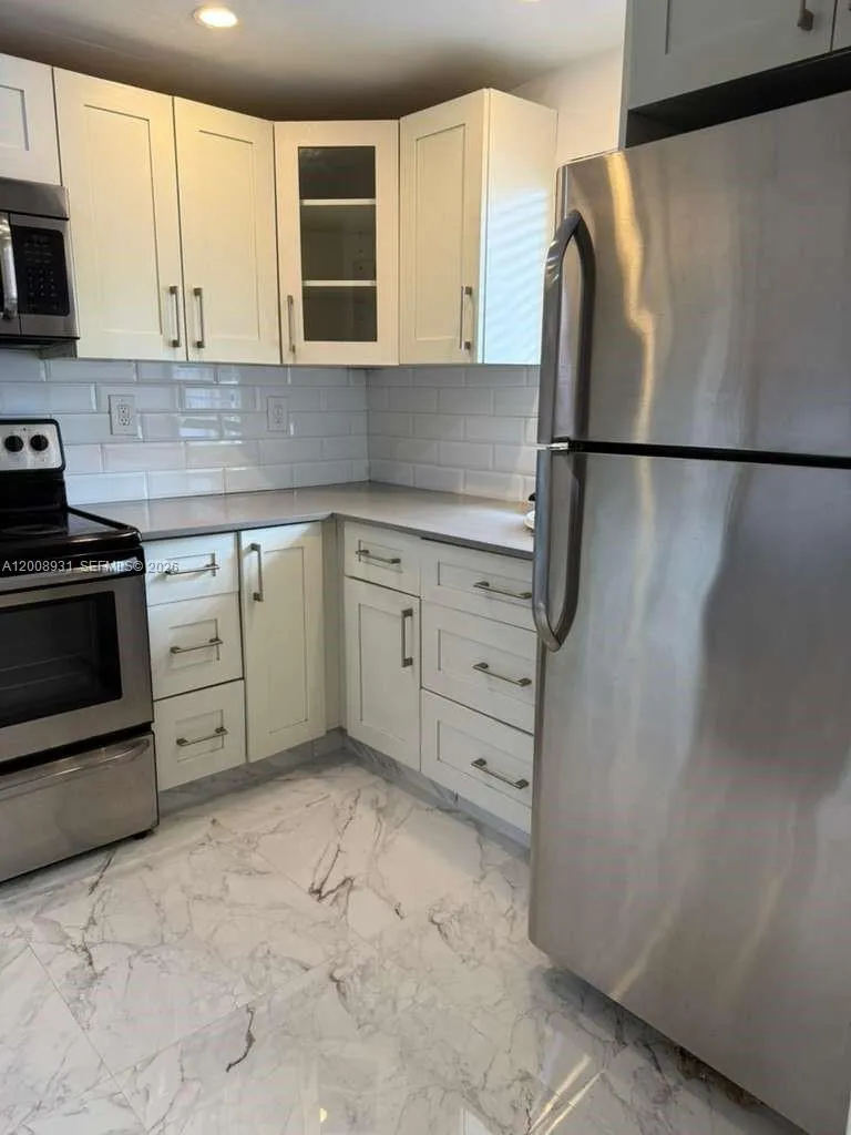 300 NW 107th Ave # 103, Miami FL 33172