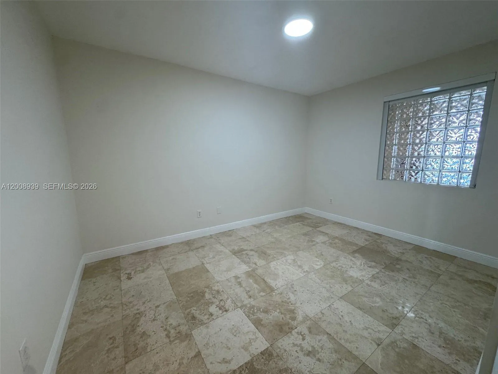 3330 NE 190 ST # 1215, Aventura FL 33180