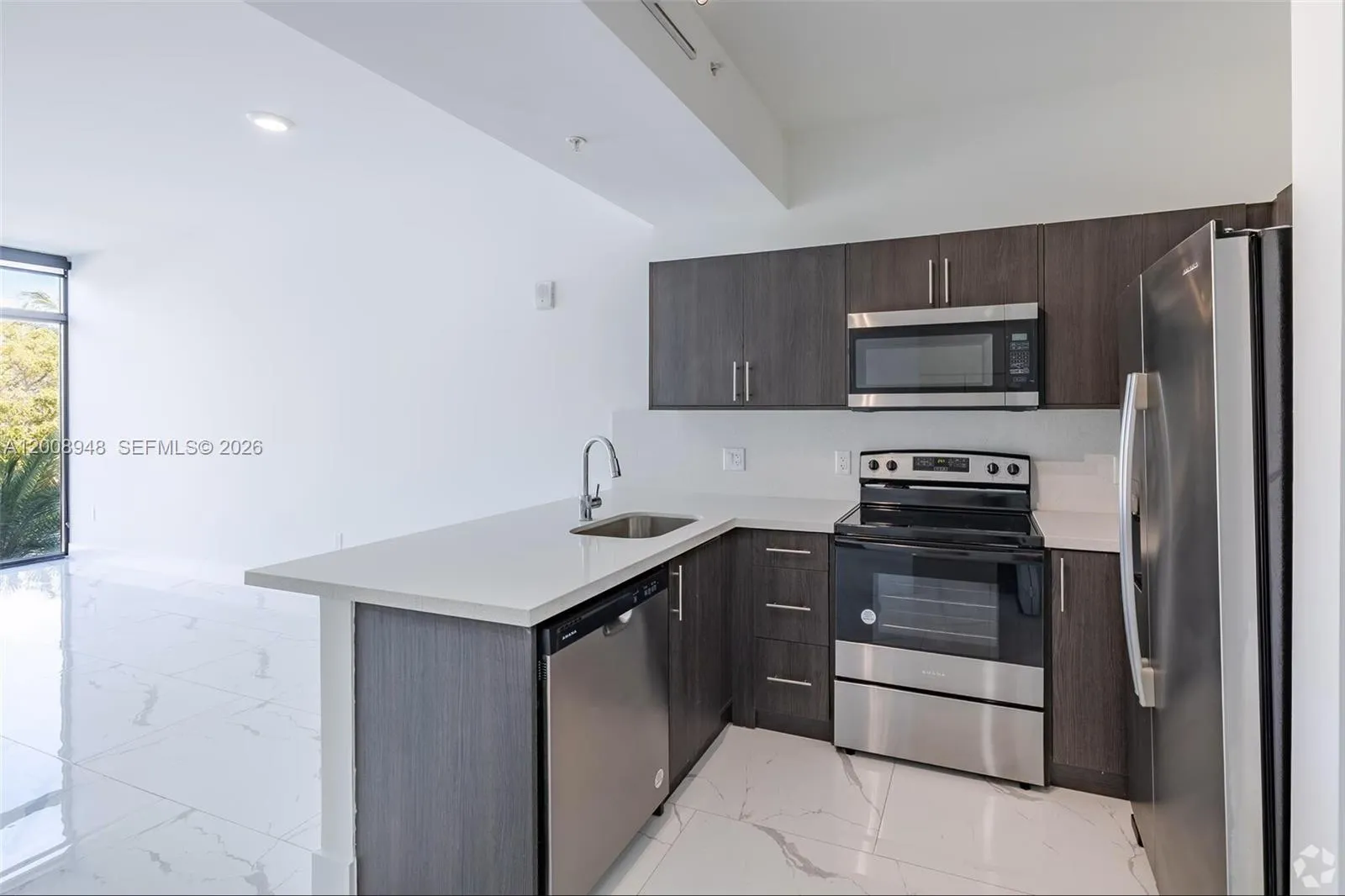 1 Curtiss Pkwy # 219, Miami Springs FL 33166