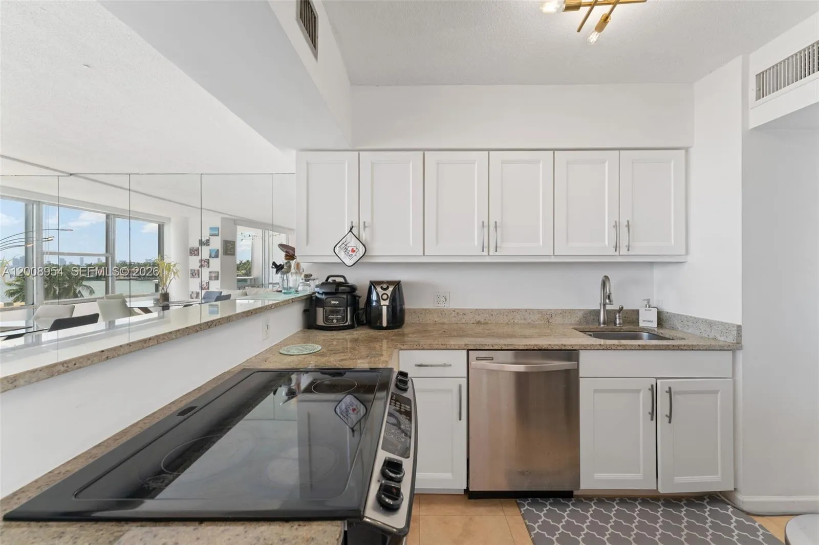 900 Bay Dr # 421, Miami Beach FL 33141