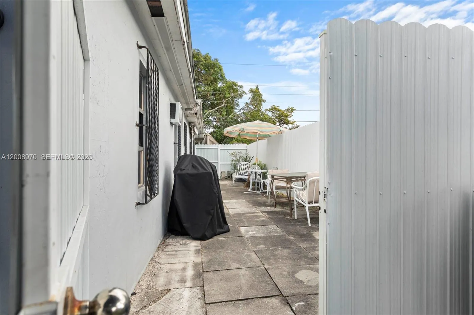 410 East Dr # 2, North Miami Beach FL 33162