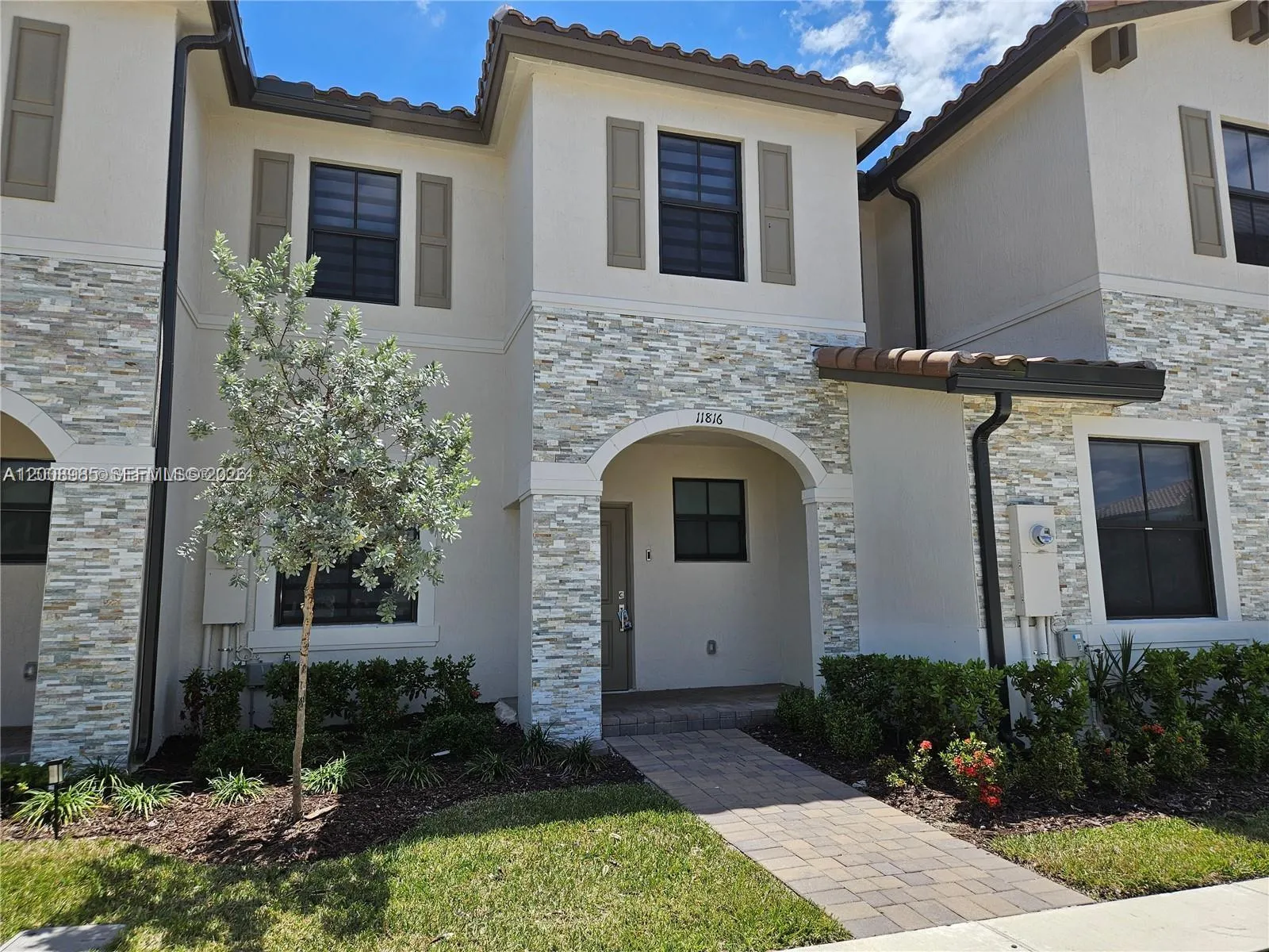 11816 SW 247th Ter, Homestead FL 33032