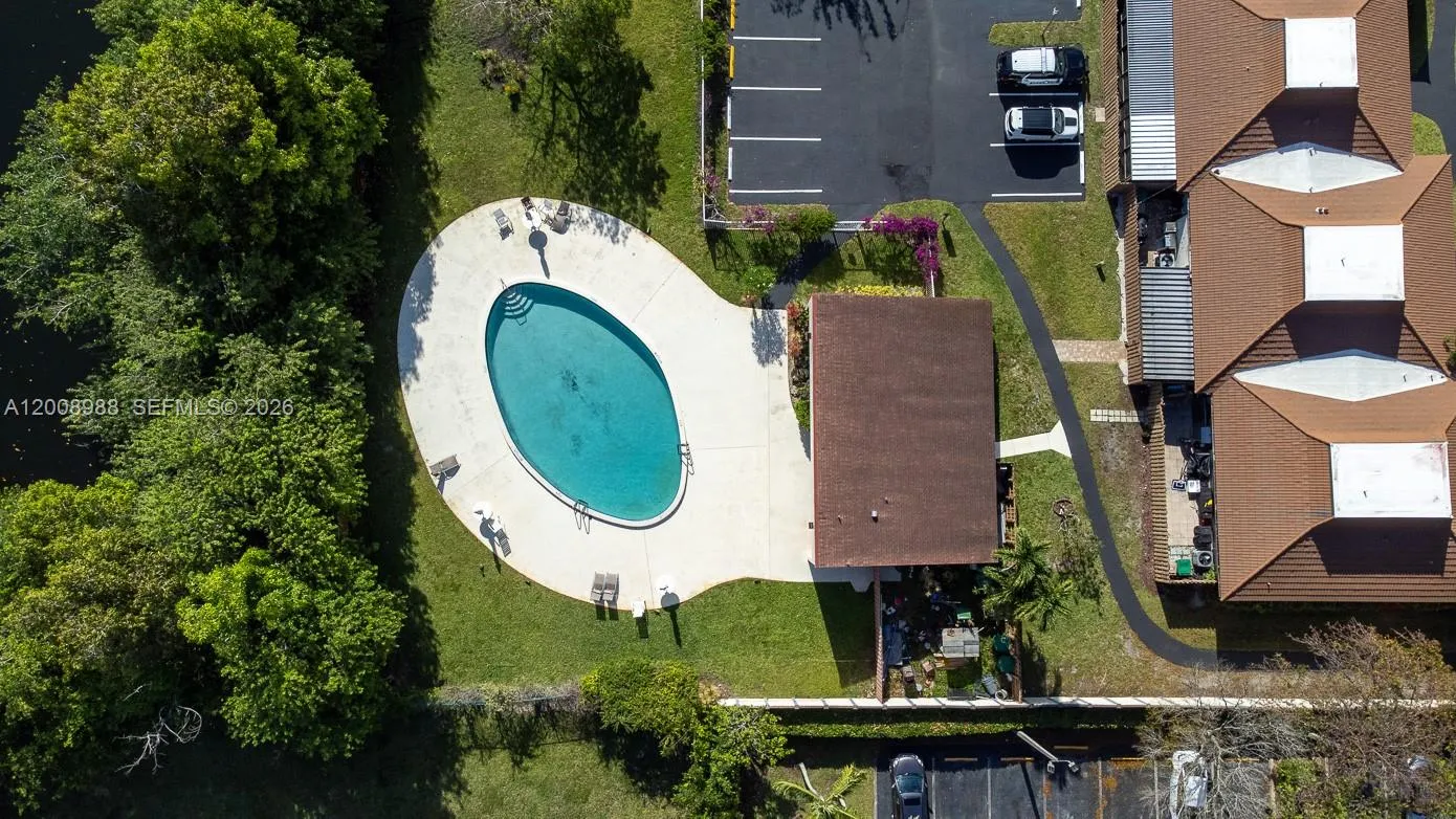 2366 SW 70th Way # 4, Davie FL 33317