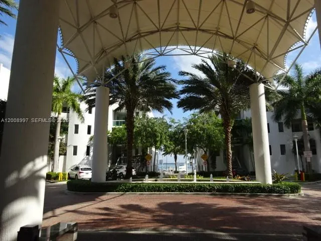 7900 Harbor Island Dr # 817, North Bay Village FL 33141