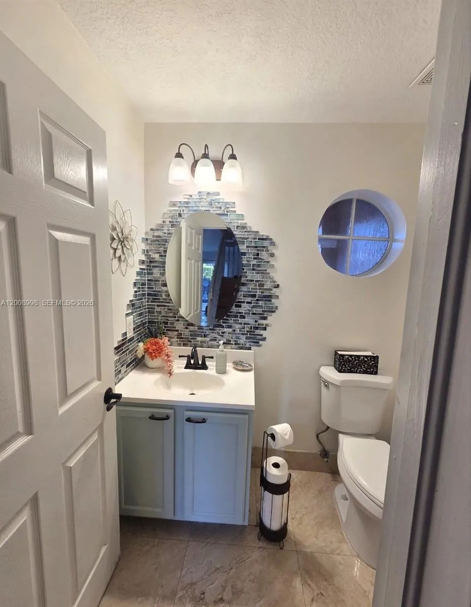 16504 SW 71st Ter, Miami FL 33193