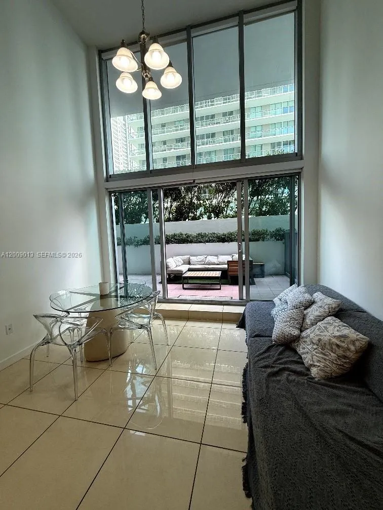 1111 SW 1ST AVE # 14, Miami FL 33130