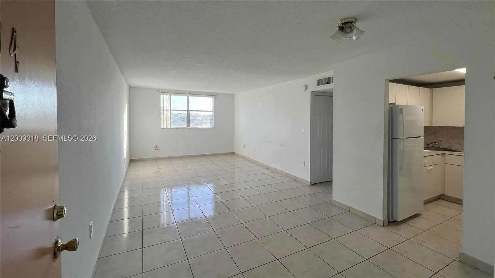 666 W 81st St # 304, Hialeah FL 33014